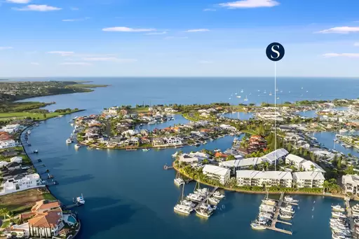18/12 Esperance Court, Raby Bay Sold by Queensland Sotheby's International Realty - image 1