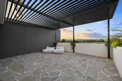 508/12 South Sea Islander Way, Maroochydore Sold by  - image 1