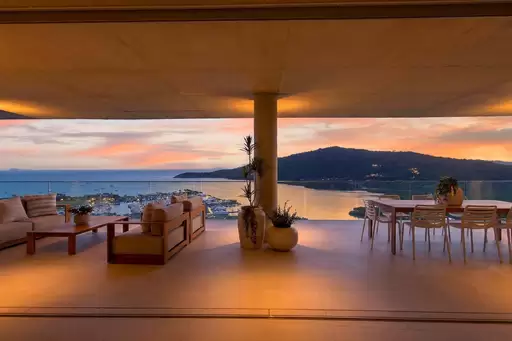 10 Bottletree Close, Airlie Beach For Sale by Queensland Sotheby's International Realty