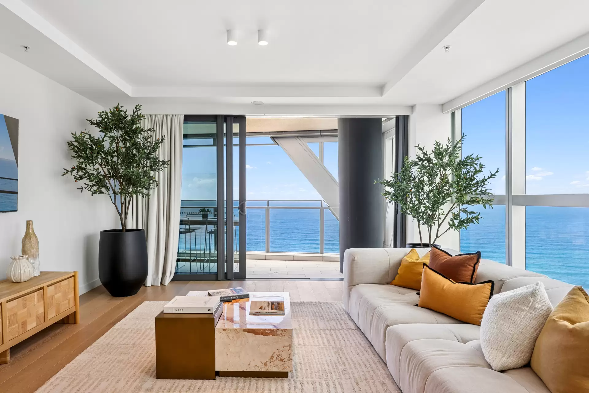 12705/36 Old Burleigh Road, Surfers Paradise For Sale by Queensland Sotheby's International Realty - image 1