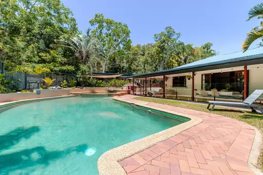 14-16 Nancy Close, Oak Beach For Sale by Queensland Sotheby's International Realty