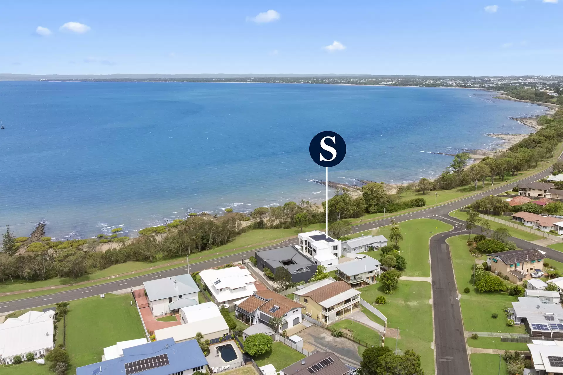 108 Esplanade, Point Vernon For Sale by Queensland Sotheby's International Realty - image 1