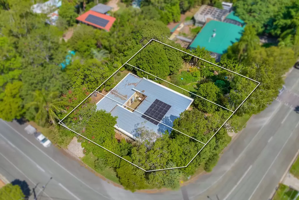 13 Valantine Road, Capalaba For Sale by Queensland Sotheby's International Realty