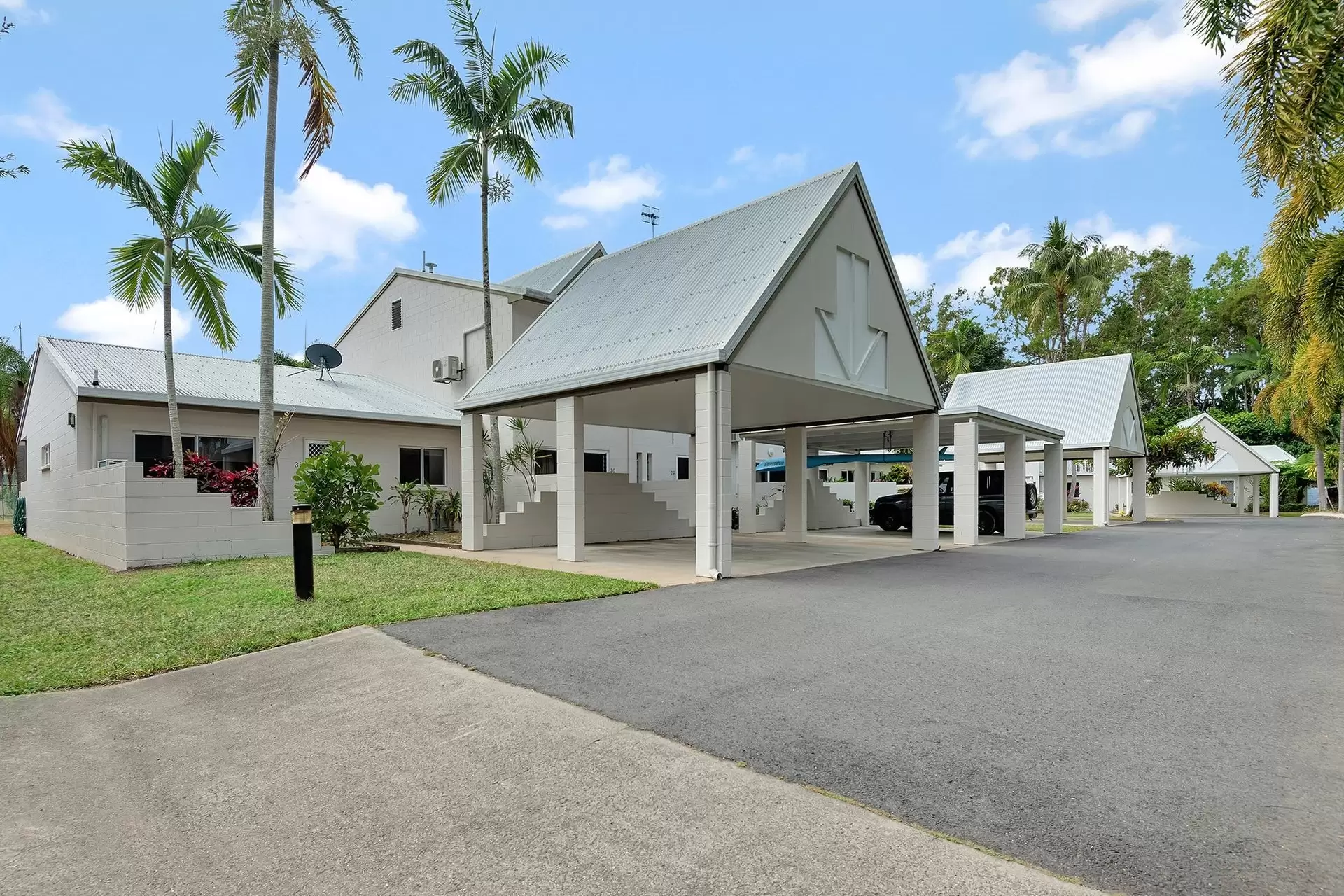 31/1-5 Barrier Street, Port Douglas For Sale by Queensland Sotheby's International Realty - image 1