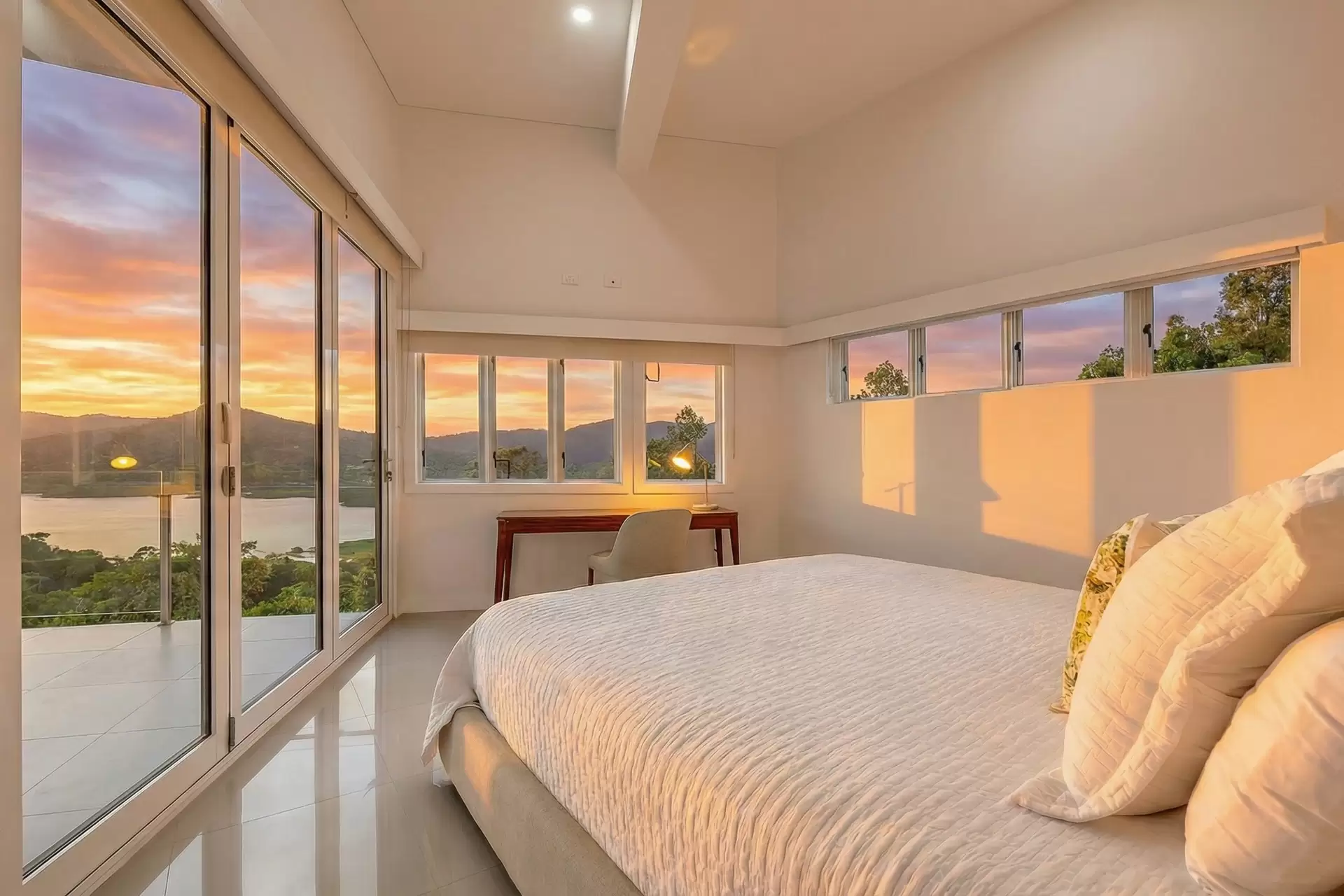 25 Airlie View, Airlie Beach Sold by Queensland Sotheby's International Realty - image 1