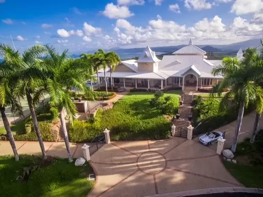 10 And 12 Hibiscus Court, Rocky Point For Sale by Queensland Sotheby's International Realty