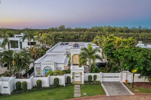 5691 Anchorage Terrace, Sanctuary Cove For Sale by  - image 1