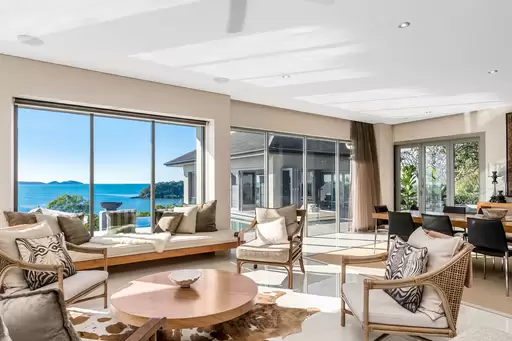 8/73 Explorers Drive, South Mission Beach For Sale by Queensland Sotheby's International Realty - image 1