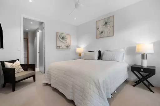 101/19 Eskgrove Street, East Brisbane For Sale by Queensland Sotheby's International Realty - image 1