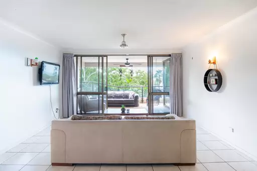 110/2 Eshelby Drive, Cannonvale For Sale by Queensland Sotheby's International Realty - image 1